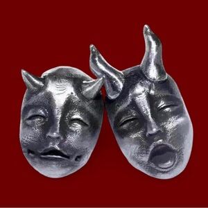 1pair Minimalist Punk-Style Gothic Demon Earrings - Double-Sided, Versatile